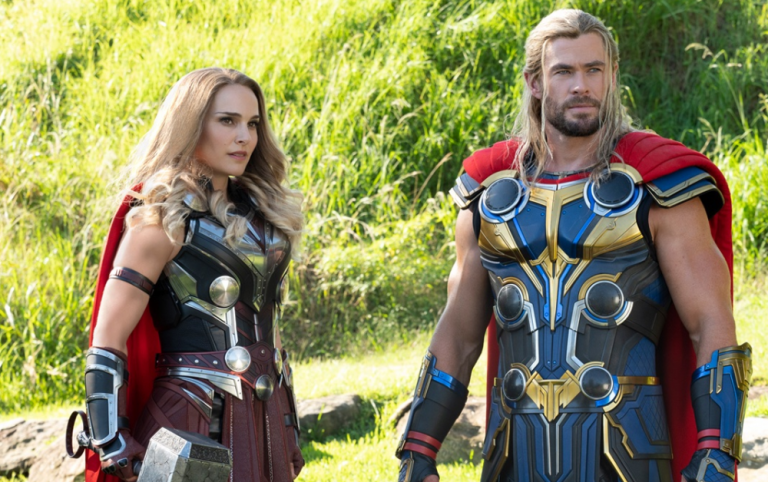 O Deus do Trovão e a Poderosa Thor se reúnem em nova foto