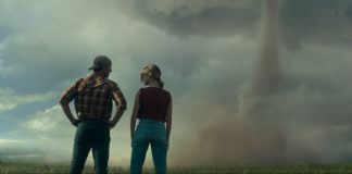 Twisters, estrelado por Daisy Edgar-Jones e Glen Powell, acaba de estrear nos cinemas de todo o país