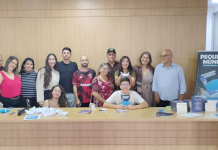 Lançamento do livro: Pequenos Mundos do autor Nicolas Xavier