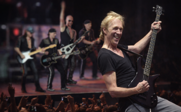 Rock em luto | Francis Buchholz, pilar da fase clássica do Scorpions, se despede dos palcos da vida