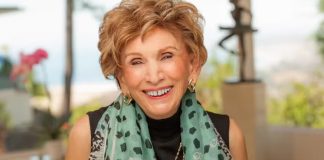 Morre aos 98 anos Edith Eger, autora de A Bailarina de Auschwitz