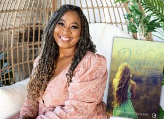 Sr. Daniels | Confira a nossa resenha
